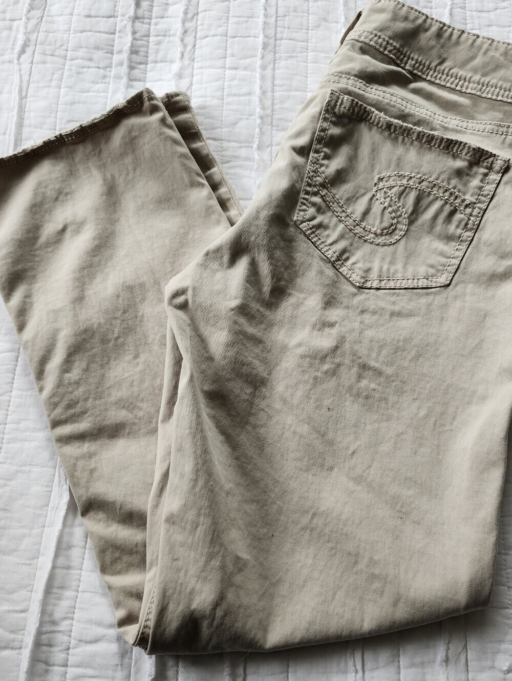 Silver Jeans capris